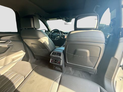 Used 2023 Audi e-tron S Premium Plus image 30