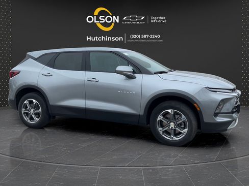 Certified 2025 Chevrolet Blazer LT AWD/4WD image 24
