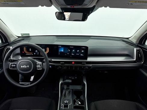 Certified 2024 Kia Sorento LX FWD image 21