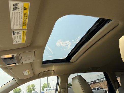 Used 2017 Acura MDX SH-AWD image 31