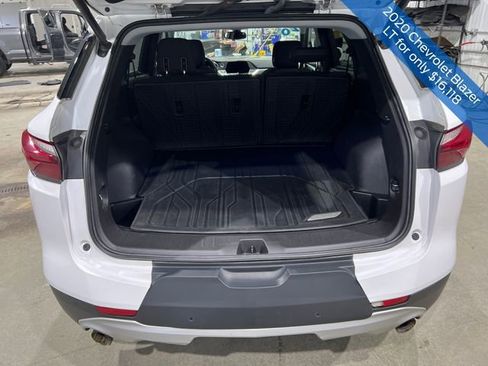 Used 2020 Chevrolet Blazer LT image 19