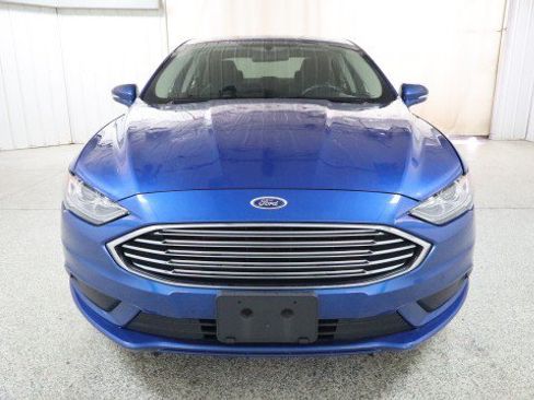 Used 2017 Ford Fusion SE w/ Fusion SE Technology Package FWD image 7