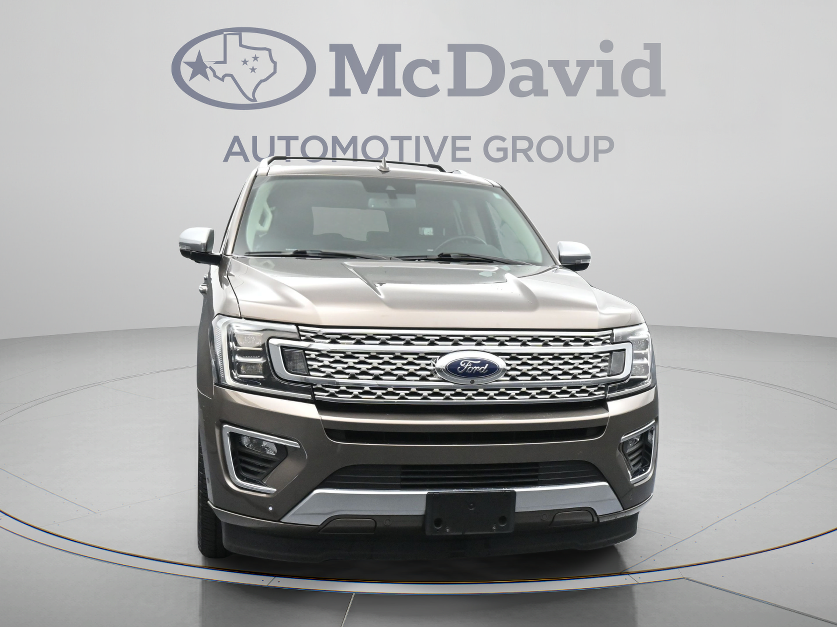 Used 2019 Ford Expedition Platinum RWD image 2