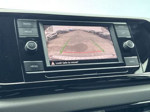 Used 2024 Volkswagen Taos S FWD image 19