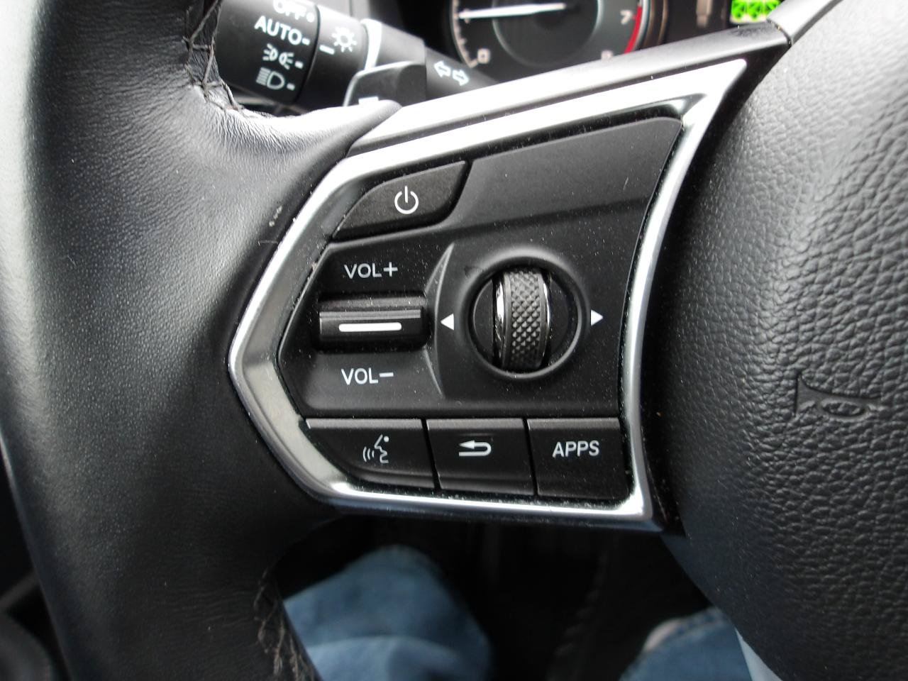 Used 2023 Acura RDX AWD image 16