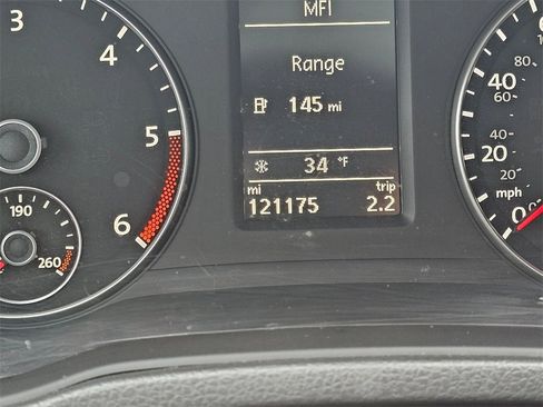 Used 2015 Volkswagen Passat TDI SE image 21