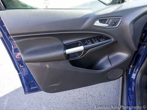 Used 2016 Ford Transit Connect XLT image 21
