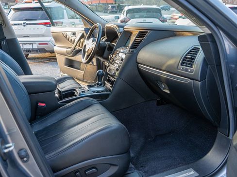 Used 2017 INFINITI QX70 AWD w/ Premium Package image 16