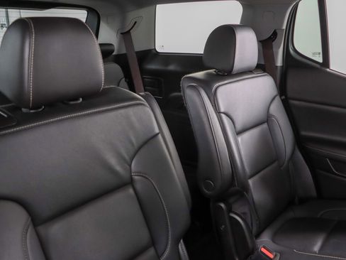 Used 2023 GMC Acadia SLT w/ Elevation Edition AWD/4WD image 29