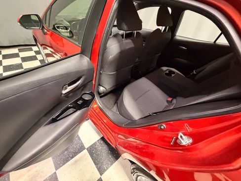 Used 2019 Toyota Corolla SE FWD image 9