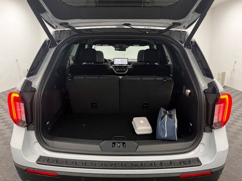 New 2026 Ford Explorer Tremor image 10