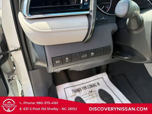 Used 2018 Toyota Camry XLE w/ Protection Package (Q2) FWD image 14