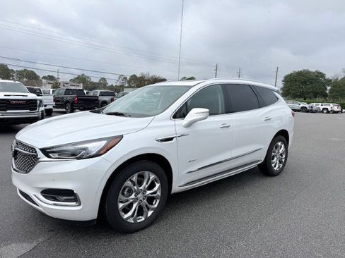 Used 2021 Buick Enclave Avenir w/ Avenir Technology Package image 2