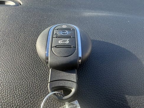 Used 2023 MINI Cooper S image 45