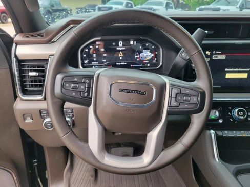 Used 2024 GMC Sierra 2500 Denali w/ Denali Reserve Package image 12