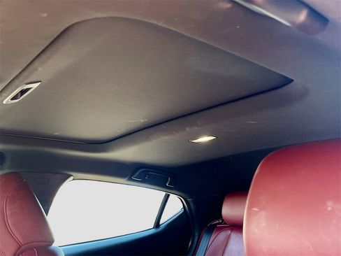 Used 2020 MAZDA MAZDA3 Hatchback w/ Premium Package image 23