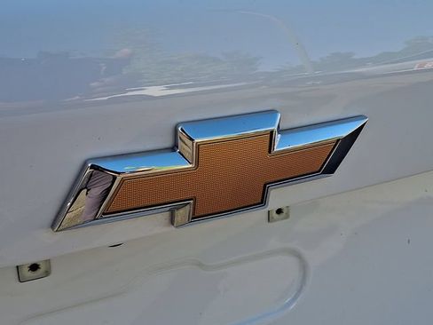 Used 2025 Chevrolet Equinox LT FWD image 23