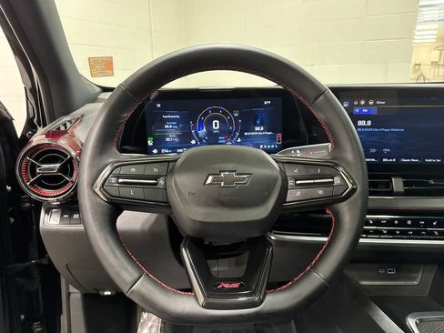 Used 2025 Chevrolet Equinox RS w/ Safety and Technology Package image 41