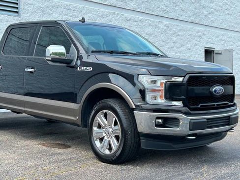 Used 2020 Ford F150 Lariat w/ Equipment Group 502A Luxury image 5