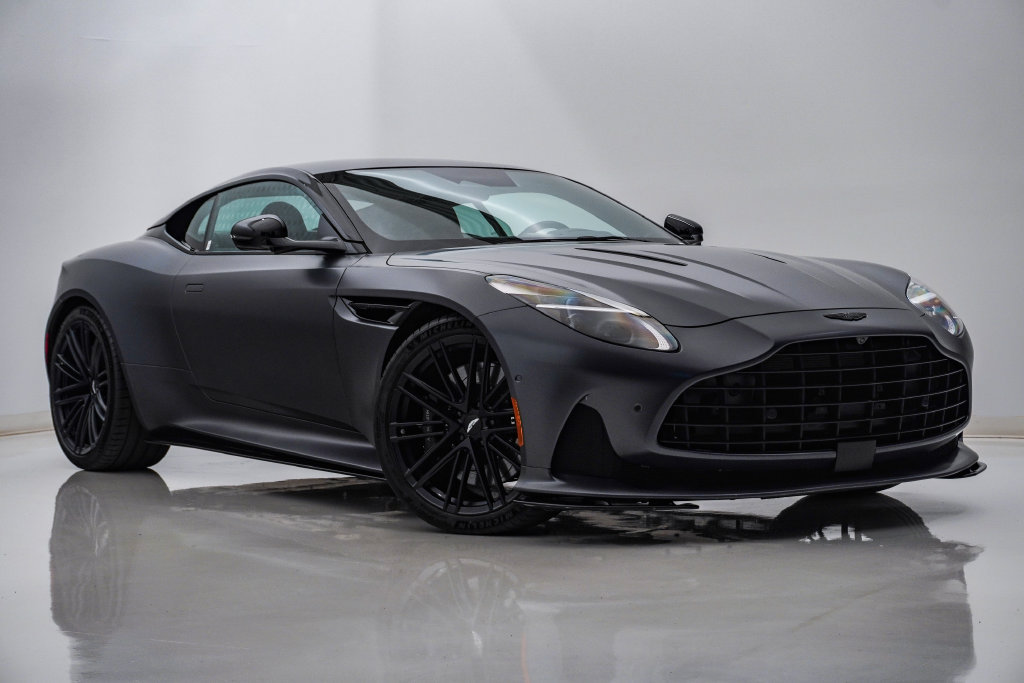 Used 2024 Aston Martin DB12 Coupe RWD image 1