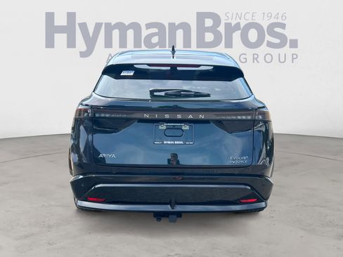 Certified 2023 Nissan Ariya AWD image 4