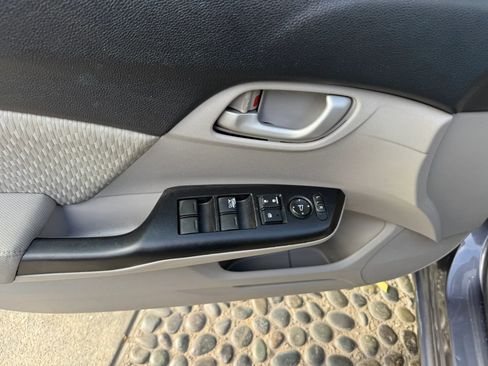 Used 2015 Honda Civic LX image 9