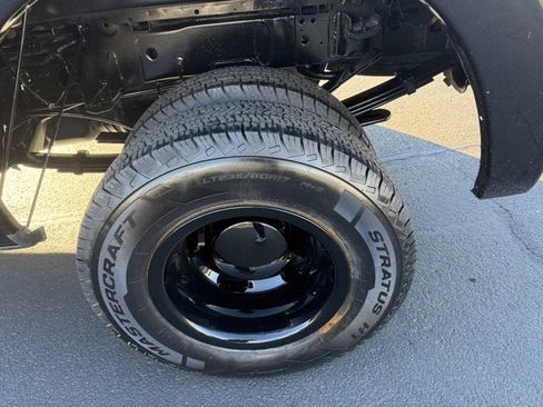 Used 2015 RAM 3500 Tradesman w/ Chrome Appearance Group image 5