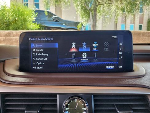 Used 2020 Lexus RX 350L Luxury image 45