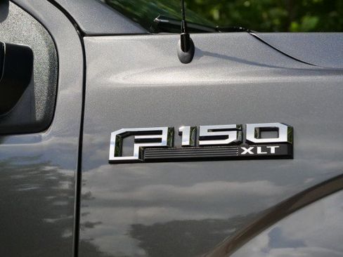 Used 2019 Ford F150 XLT w/ Equipment Group 302A Luxury AWD/4WD image 37