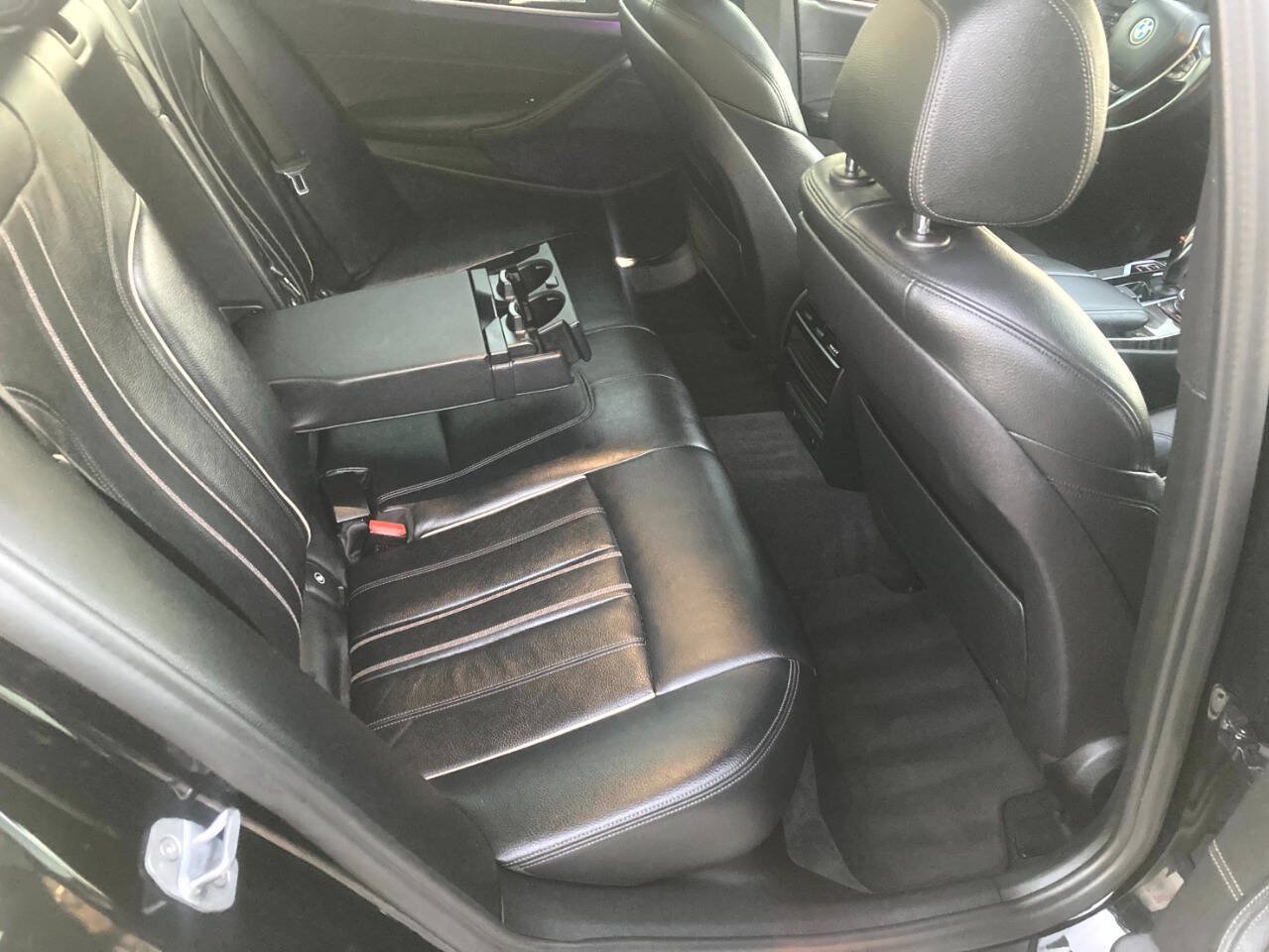 Used 2018 BMW 530i xDrive AWD/4WD image 13