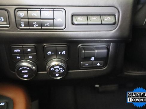 Used 2023 GMC Yukon XL Denali Ultimate AWD/4WD image 31