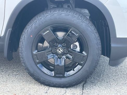 New 2026 Honda Ridgeline Black Edition image 10