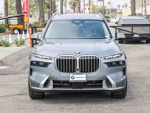 Used 2023 BMW X7 xDrive40i w/ Premium Package AWD/4WD image 2