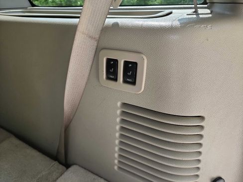 Used 2013 Ford Expedition Limited image 35