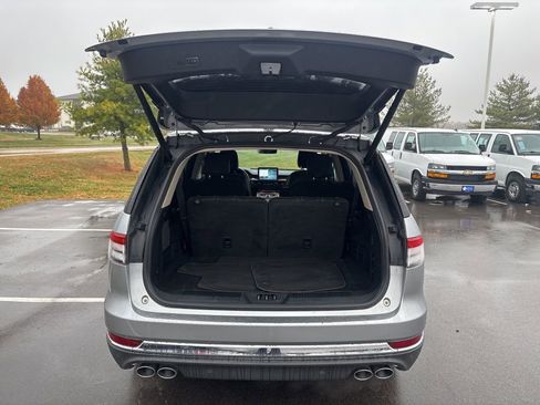 Used 2024 Lincoln Aviator Reserve image 11