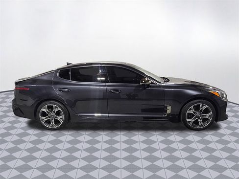 Used 2020 Kia Stinger GT-Line w/ Sun & Sound Package image 11