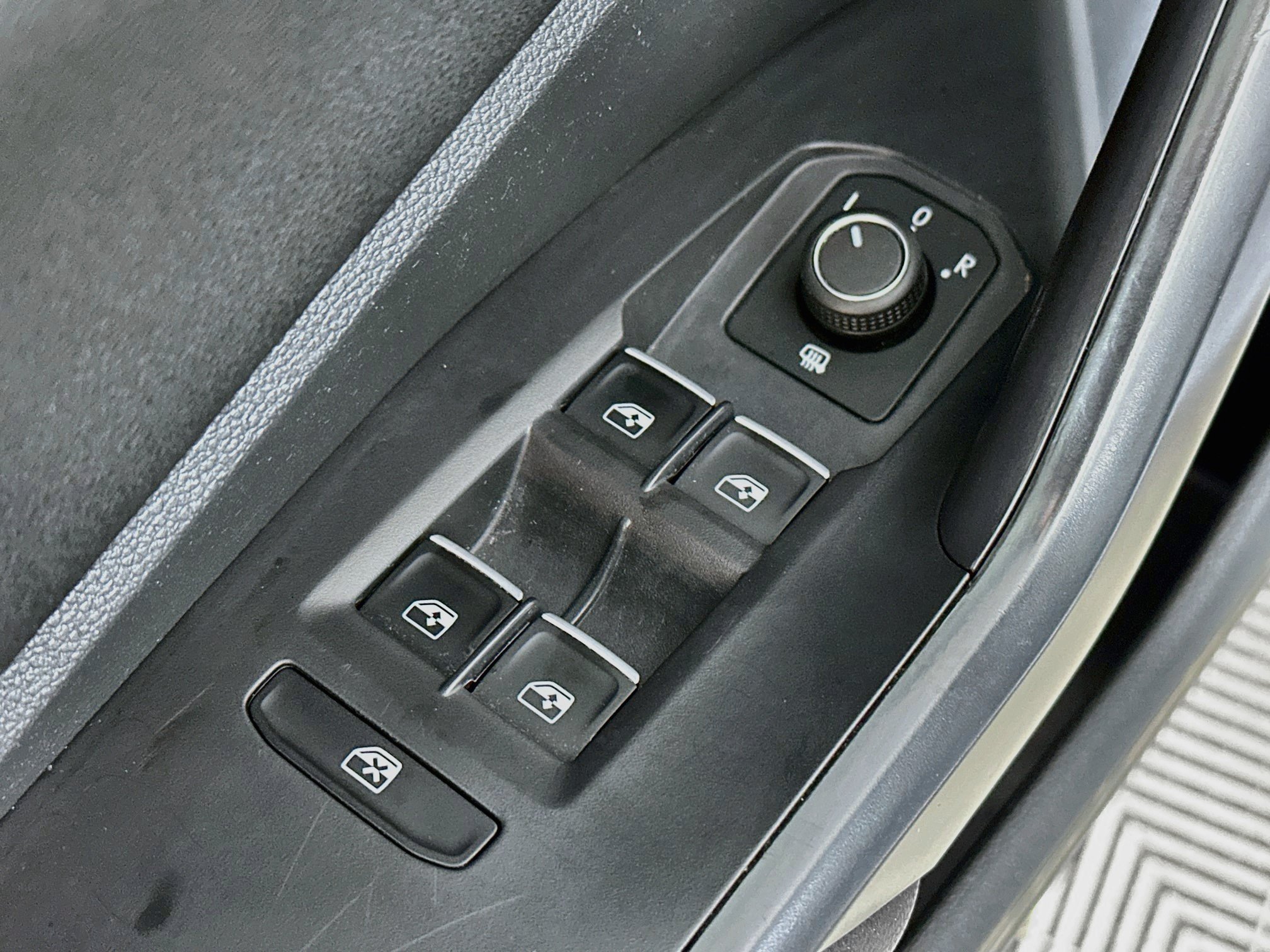 Used 2025 Volkswagen Jetta S FWD image 17