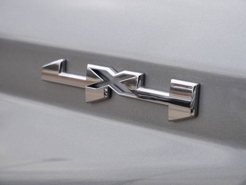 New 2026 GMC Canyon Elevation w/ Convenience Package image 28