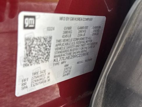Used 2024 Chevrolet Trax LT w/ Driver Confidence Package FWD image 29
