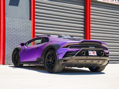 Used 2024 Lamborghini Huracan Sterrato AWD/4WD image 20