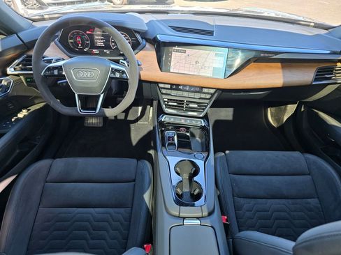 Used 2023 Audi e-tron GT Prestige w/ Prestige Package image 13