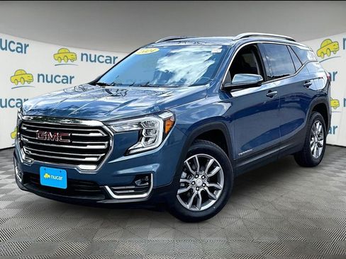 Used 2024 GMC Terrain SLT AWD/4WD image 3