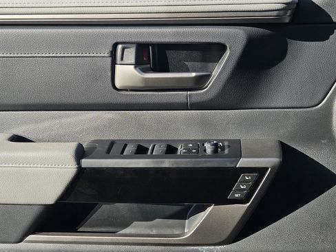 Used 2024 Toyota Tundra Limited image 26