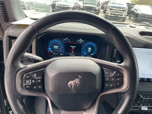 Used 2025 Ford Bronco Badlands AWD/4WD image 29