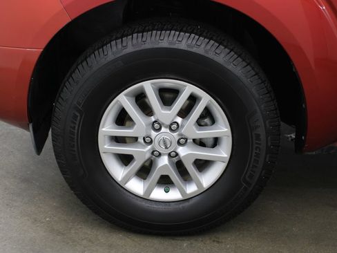 Used 2014 Nissan Frontier SV RWD image 24