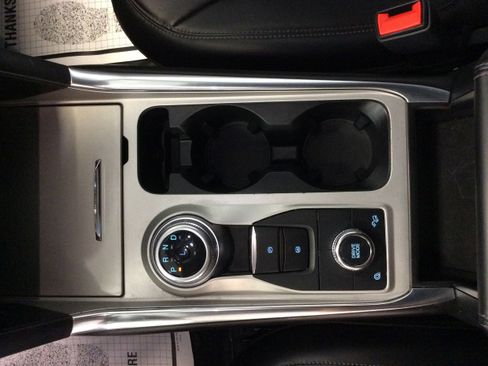 Used 2023 Ford Explorer XLT w/ Equipment Group 202A image 31