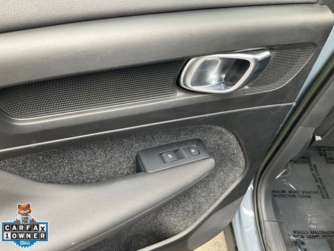 Used 2023 Volvo XC40 Recharge Plus AWD/4WD image 46
