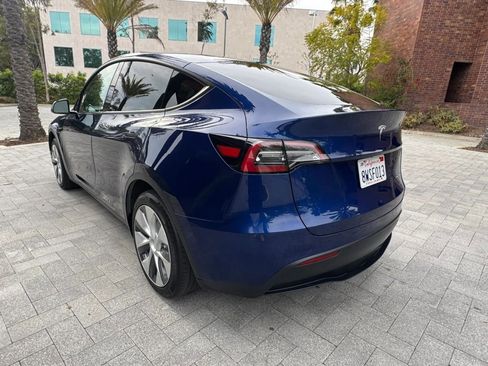 Used 2023 Tesla Model Y Long Range AWD/4WD image 7