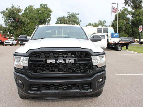 Used 2022 RAM 2500 Tradesman AWD/4WD image 2