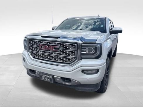 Used 2016 GMC Sierra 1500 Denali w/ Enhanced Driver Alert Package AWD/4WD image 3